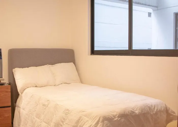 Elegant In The Heart Of Napoles * Mexiko-Stadt