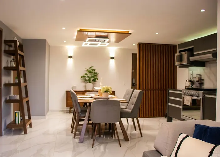 Elegant In The Heart Of Napoles Apartment